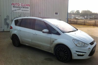 Clean Premium Ford S-Max